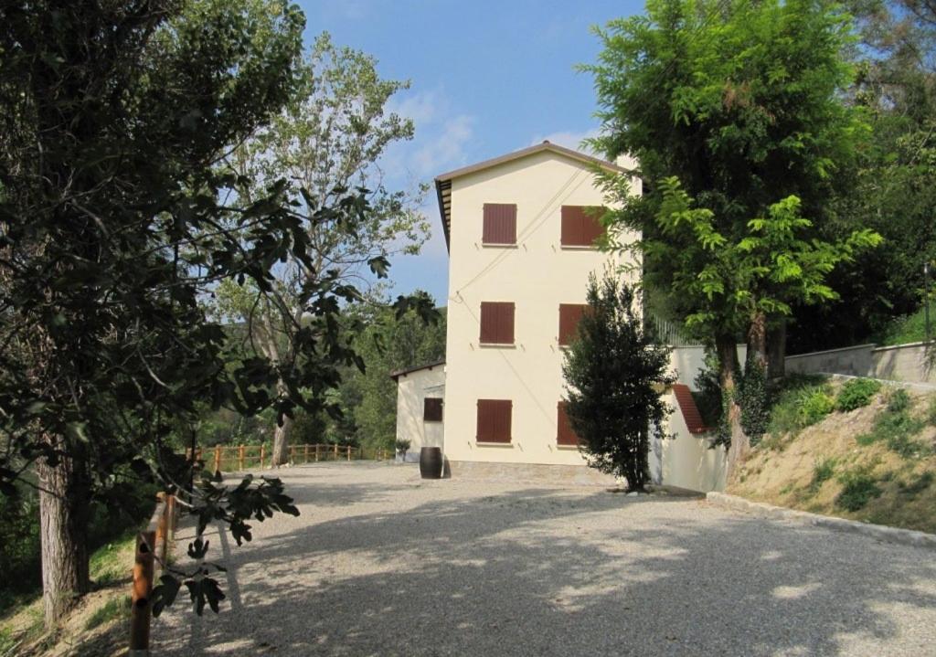Podere Riosto Cantina&Agriturismo Pianoro Luaran gambar